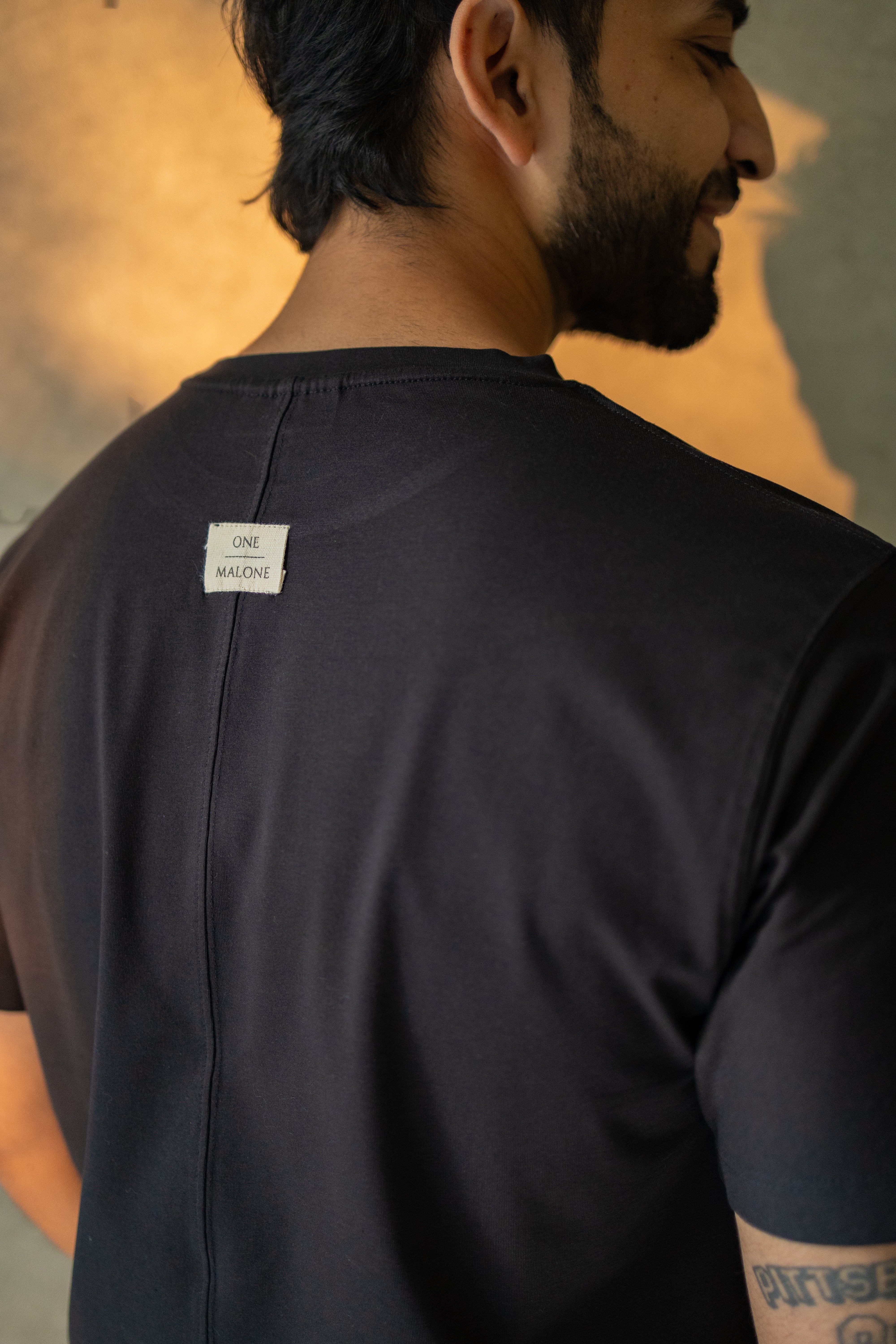 Regular T-Shirt - Black