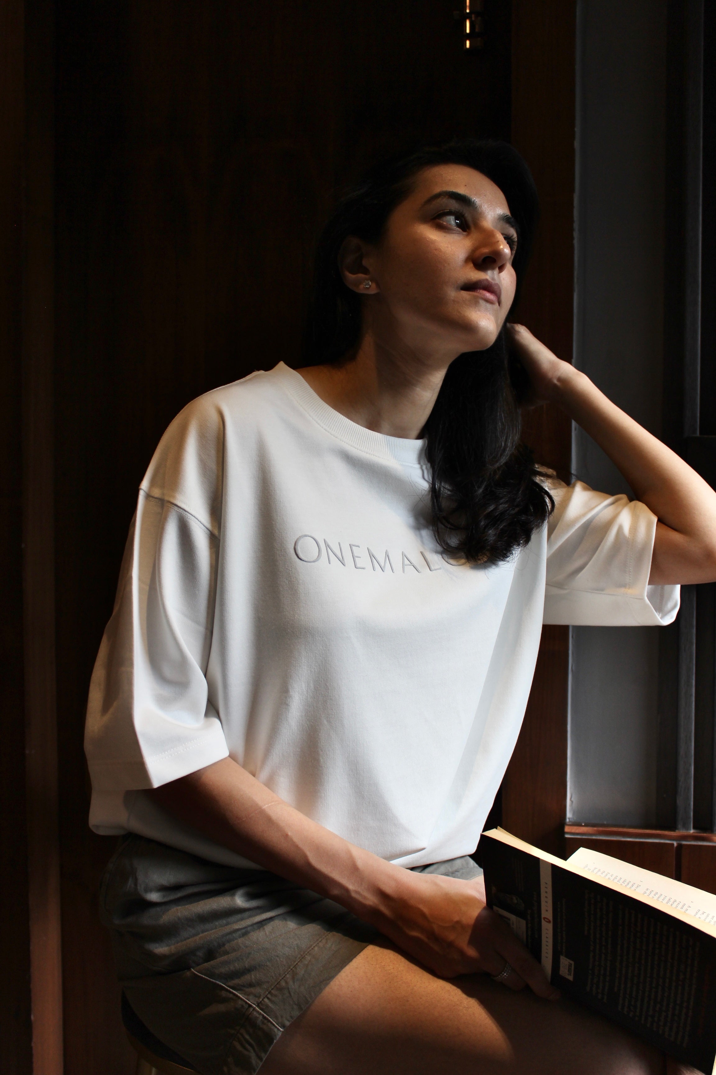 Drop Shoulder Ivory T-shirt - Women