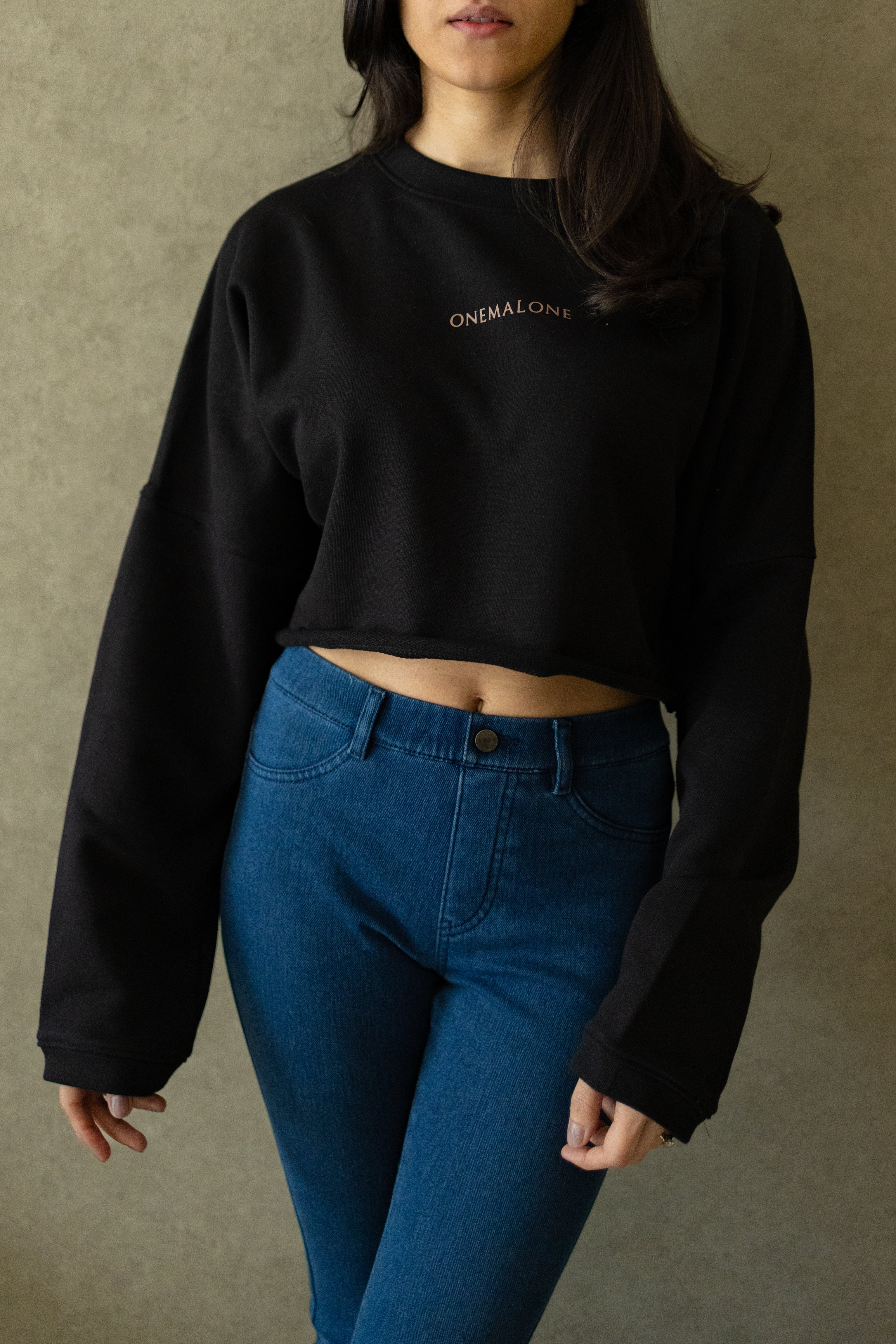 Crop Crew Sweatshirt - Black