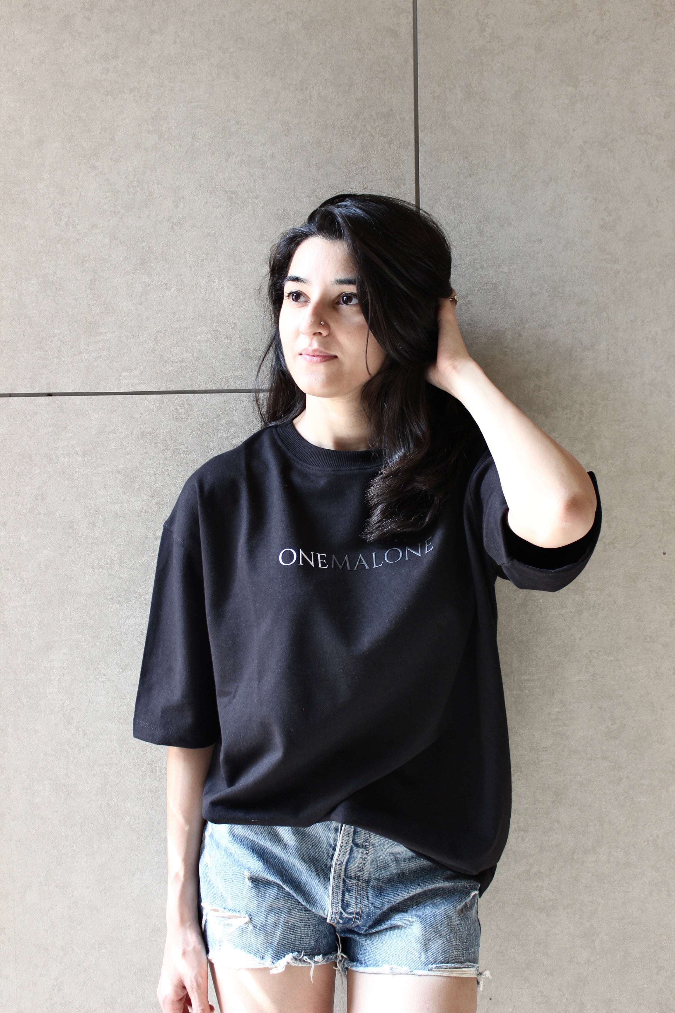 Drop Shoulder Black T-shirt - Women