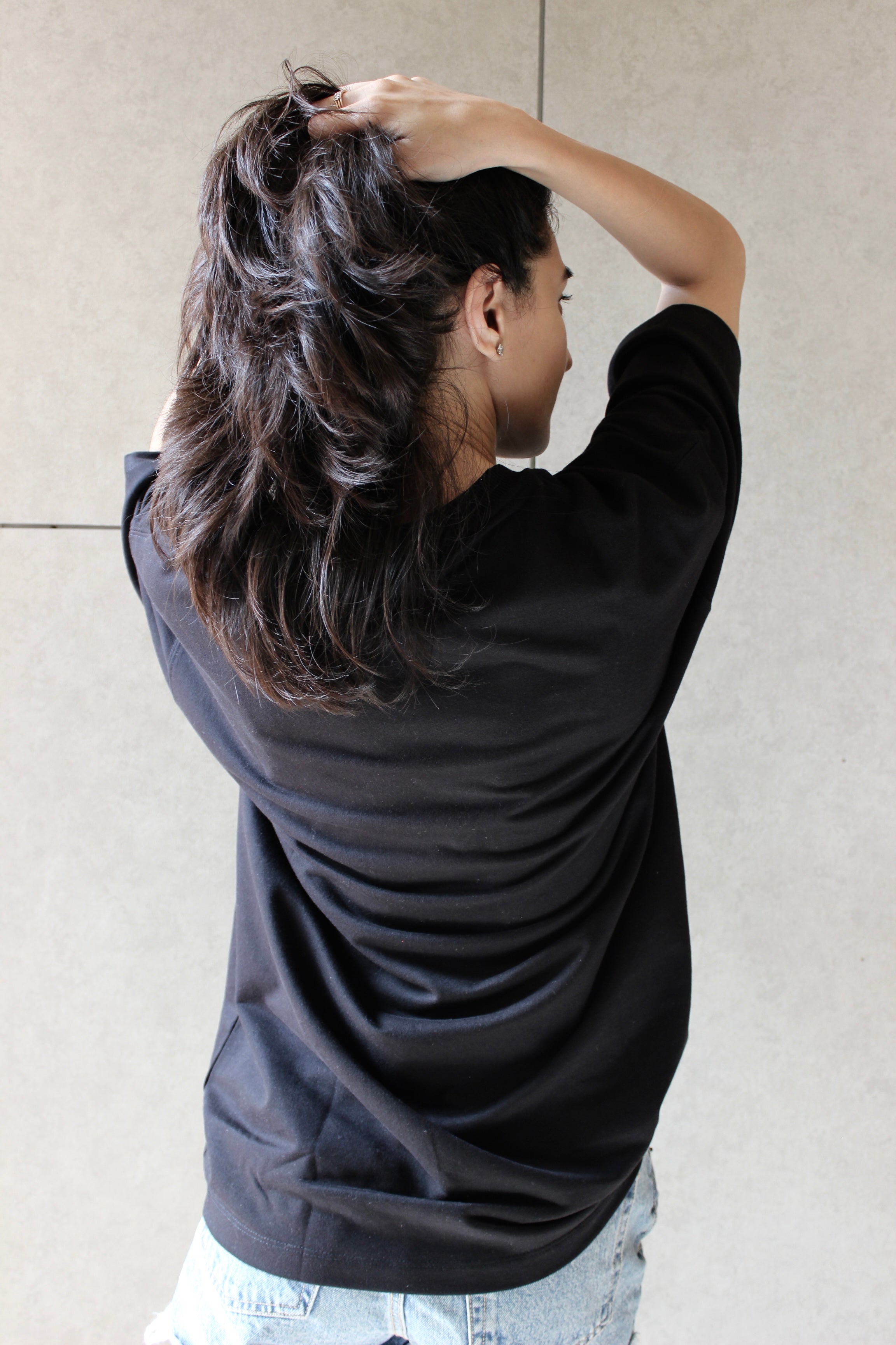 Drop Shoulder Black T-shirt - Women