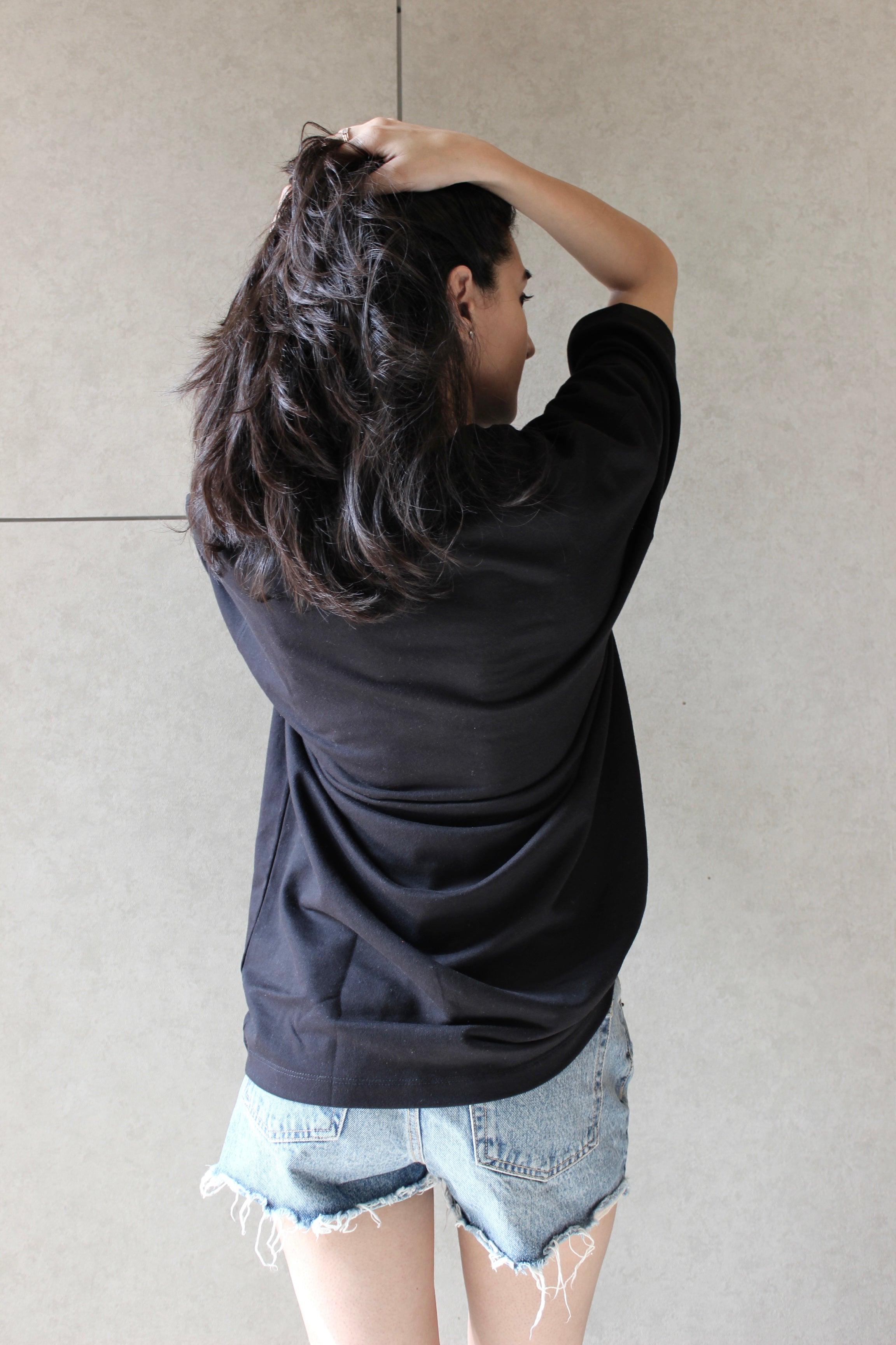 Drop Shoulder Black T-shirt - Women